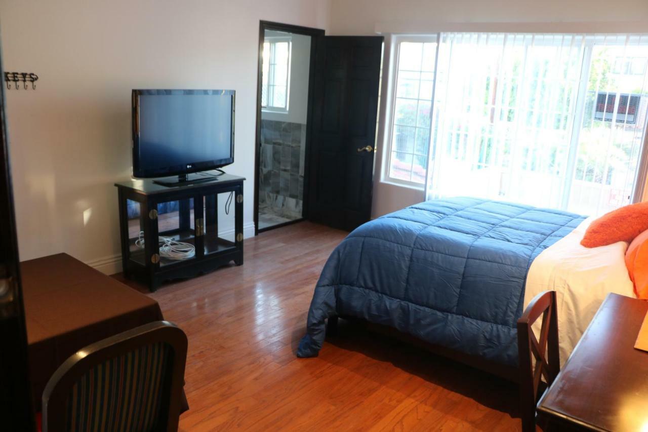 Entire Second Flr - Santa Monica Luxury Ferienhaus *